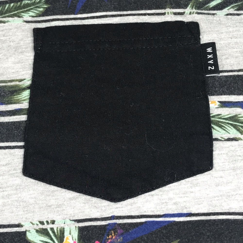WXYZ, T-Shirt, Size Medium - Picture 6 of 10